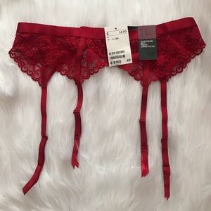H&M Lace Suspender Belt